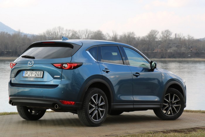 Jó ez a Mazda, csak egy turbó kéne rá 10
