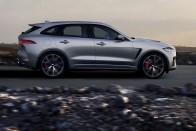 Jaguar F-Pace SVR: Terepképes szupersportkocsi 28