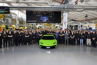 Legördült a tízezredik Lamborghini Huracán a szalagról