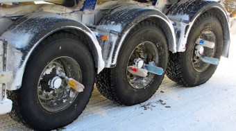 Zseniális, mire használják az orosz kamionosok az üres műanyag palackokat