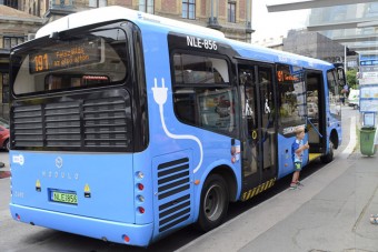 Leállították a 170 millió forintos magyar buszokat