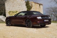 Nem csak a V8-as Mustang a jó Mustang! 52