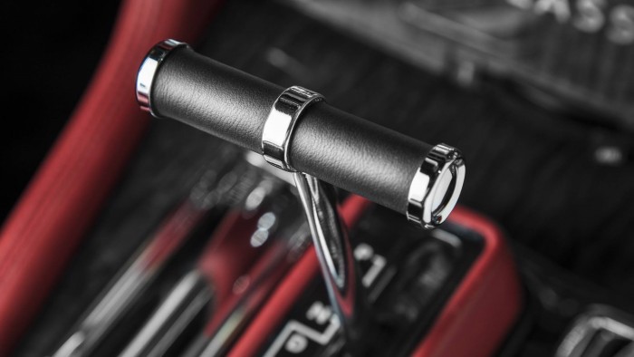 Stílusos Jaguart készítettek az Iron Maiden dobosának 8