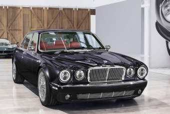 Stílusos Jaguart készítettek az Iron Maiden dobosának