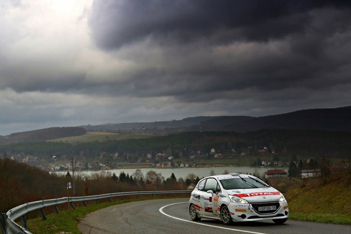 Idén biztosan új bajnokot avatnak a honi raliban 6 | Vezess Idén biztosan új bajnokot avatnak a honi raliban 6