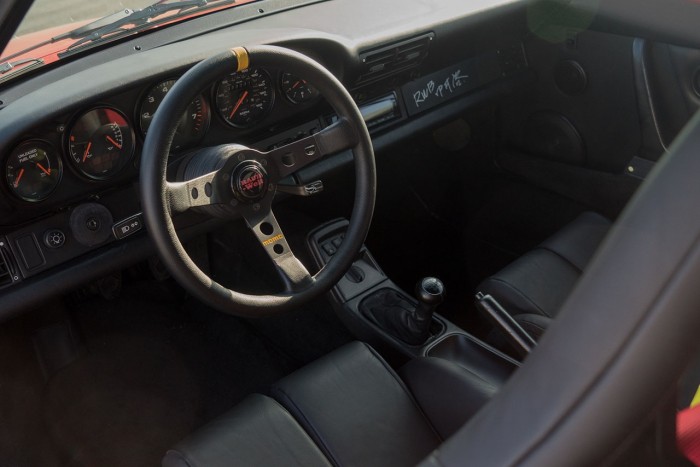 Őrületesen menő ez a piros RWB Porsche 911-es 6 | Vezess Őrületesen menő ez a piros RWB Porsche 911-es 6