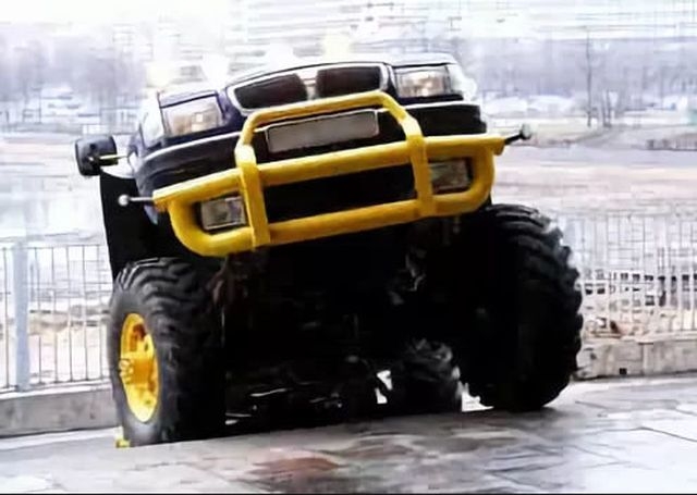 Újabb terepszörny született egy orosz sufniban 3