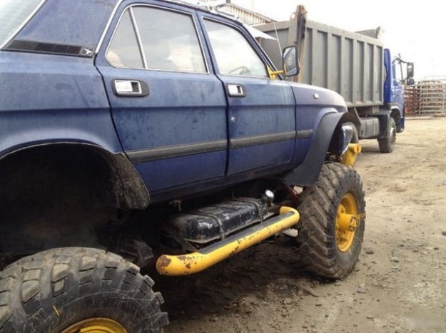 Újabb terepszörny született egy orosz sufniban