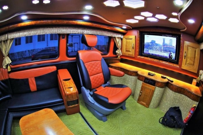 Az állunk leesett, amikor megláttuk ennek az UAZ-nak a belsejét 7