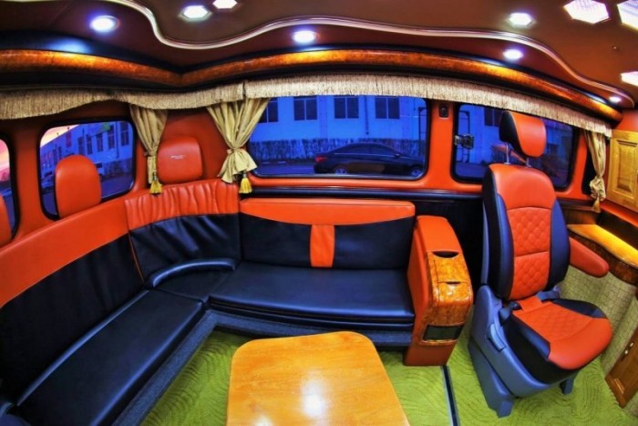 Az állunk leesett, amikor megláttuk ennek az UAZ-nak a belsejét 6