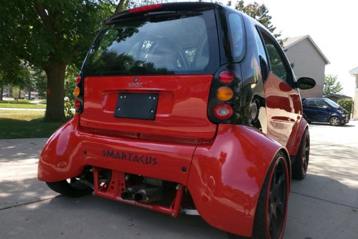 Szokatlan motor került ebbe a Smartba