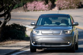 Kábel nélkül tölthető a Kia villanyautója