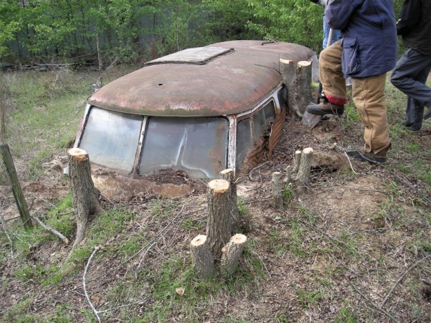 Gazdájának földbe ásott menedék volt, Volkswagen-rajongóknak pedig áhított kincs