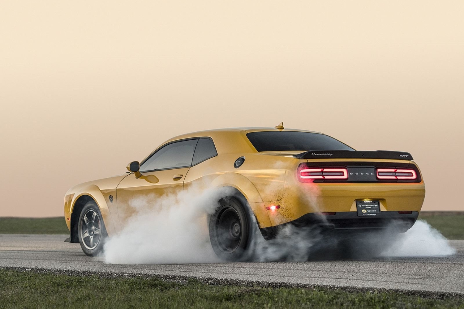 Pokoli erőt hoztak ki a Dodge Challenger Demonból 4