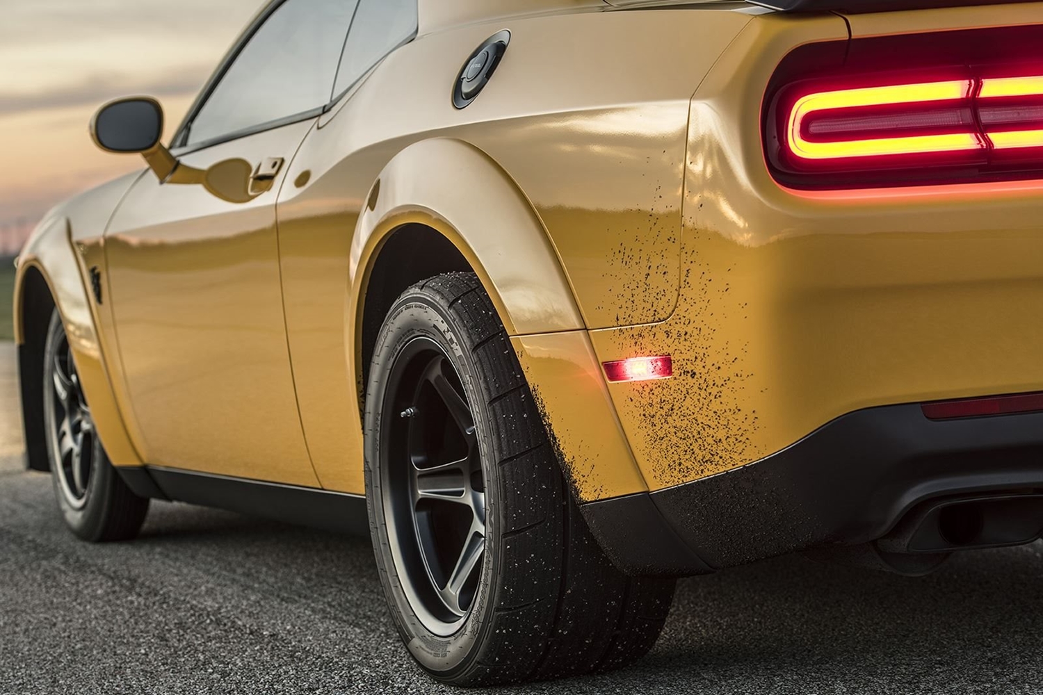 Pokoli erőt hoztak ki a Dodge Challenger Demonból 5