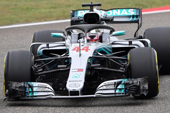 F1: Hamiltont felpörgette, hogy szoros az állás