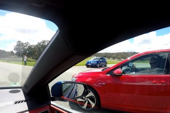 Megküzd egymással a Golf és a Polo GTI. Vajon ki nyer?