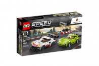 Hatalmas Lego-Porsche trónol a múzeum előtt 14