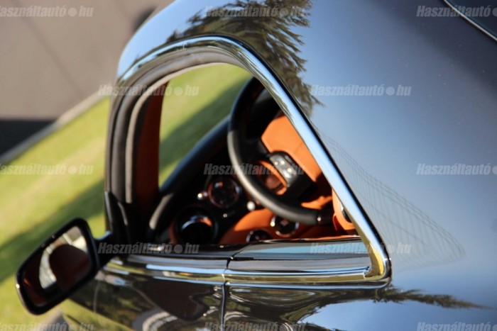 Pécsett árulják az ország legstílusosabb használt luxusautóját