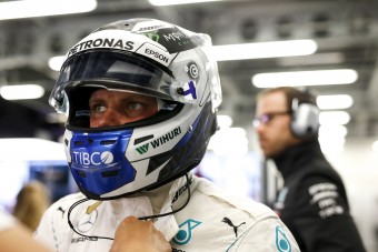 F1: Bottas sörrel gyógyítaná magát