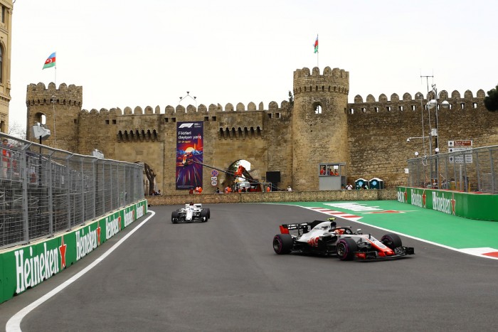 F1: Hamilton Bakuban sem bírt Vettellel 1