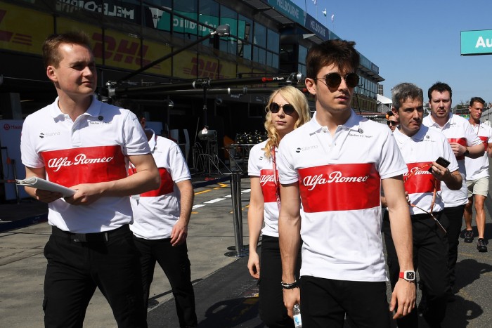 A Forma-1-ben is kevesebbet keresnek a nők