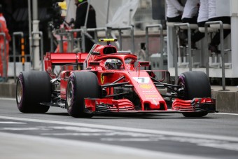 F1: Räikkönen Hamilton nyakán
