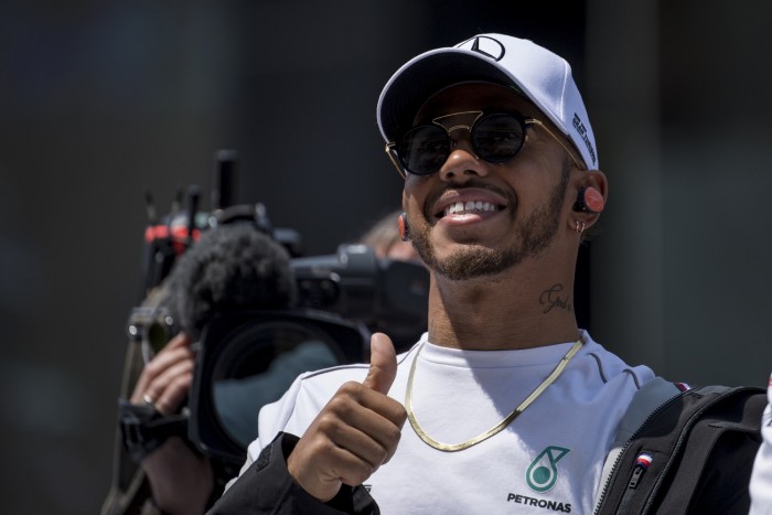 F1: Hamilton megegyezett a Mercedesszel