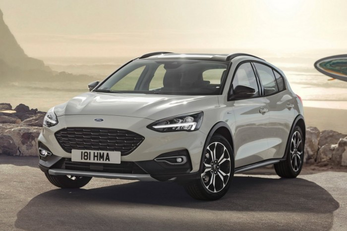 Ford Focus: új mérce az alsó-középkategóriában? 13 Ford Focus: új mérce az alsó-középkategóriában? 13