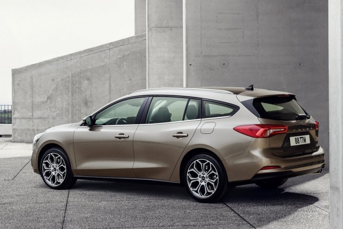 Ford Focus: új mérce az alsó-középkategóriában? 2 Ford Focus: új mérce az alsó-középkategóriában? 2