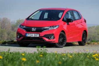 Praktikus családi Honda, izgága motorral