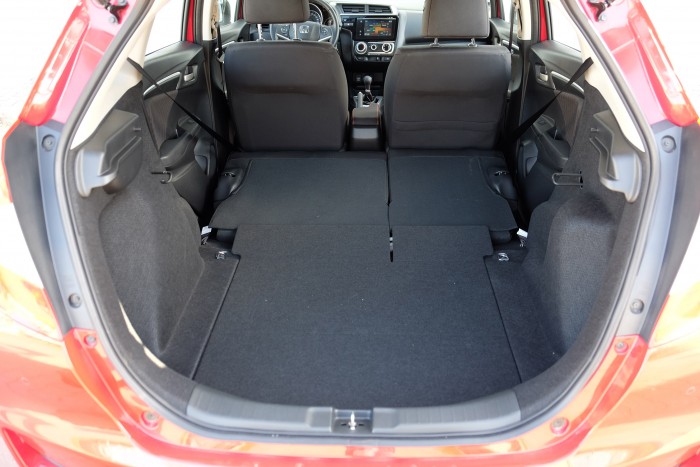 Praktikus családi Honda, izgága motorral 9