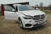 Pajtában jegelték a lopott BMW-t 8