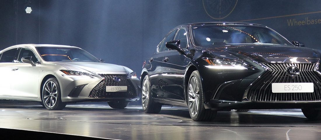 Harminc év után érkezik meg hozzánk a Lexus ES