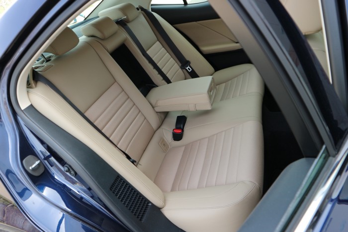 Se dízelbűz, se izgalom: Lexus IS hibrid 11