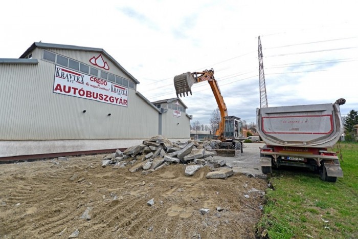 Fejleszti kapacitásait a magyar autóbuszgyártó 1