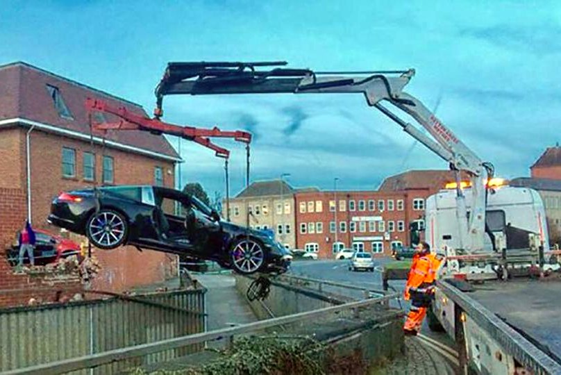 Egy nyugdíjas feltalálta a függőleges parkolást 4