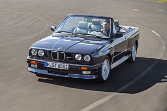 30 éves a BMW legsportosabb kabriója
