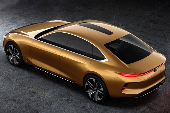 Hibrid luxusautók a Pininfarinától