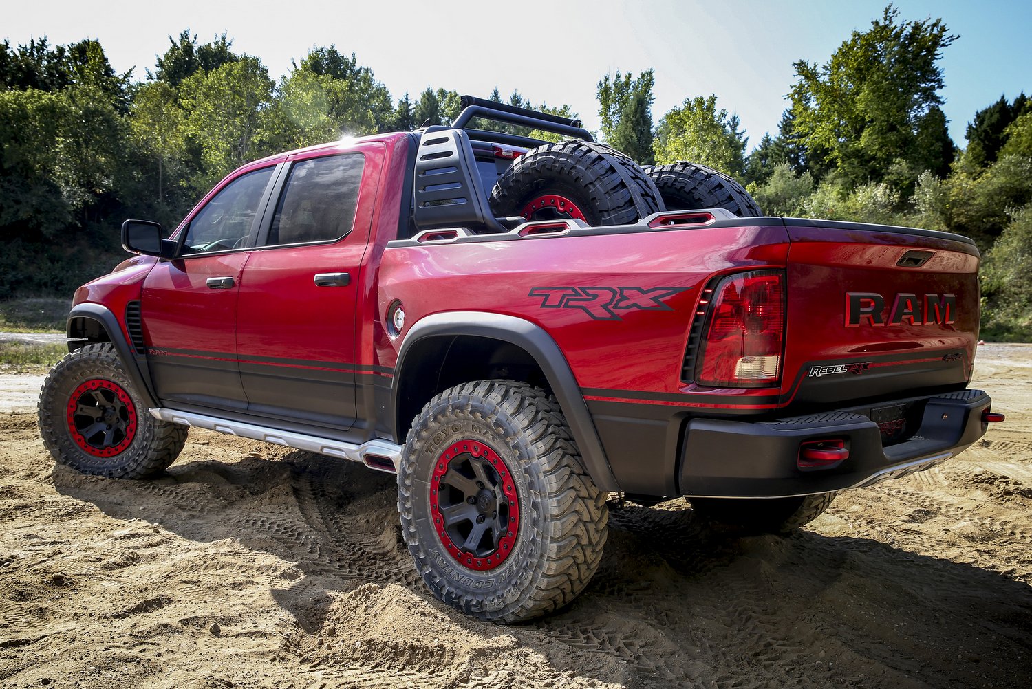 Jön a 700 lóerős pickup, keress fedezéket! 4