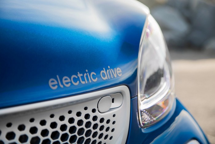 Európában is villanymárkává válik a Smart