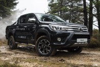 A Hilux sötét oldala: különkiadás az 50. születésnapra 10