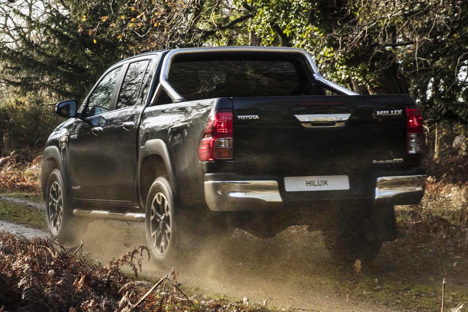 A Hilux sötét oldala: különkiadás az 50. születésnapra 1