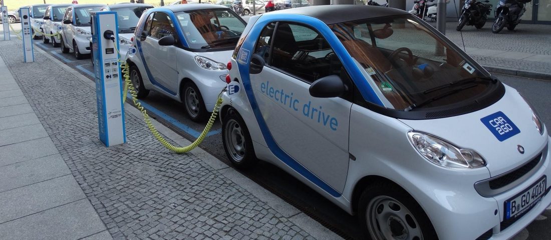 Már hárommillió villanyautó fut az utakon