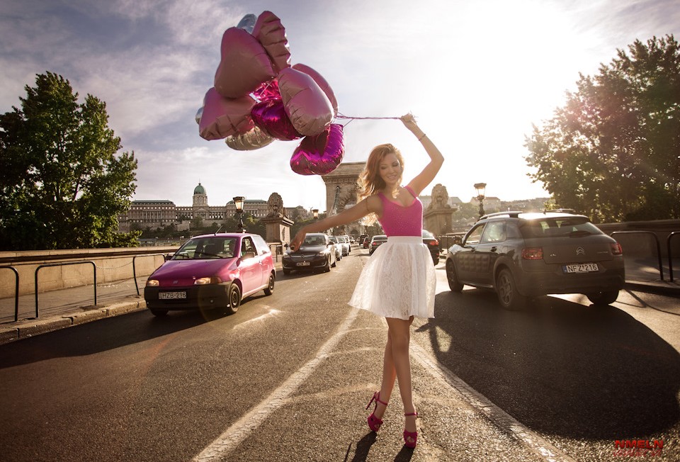 Falatnyi ruhák, női bájak, és polírozott karosszériák 13