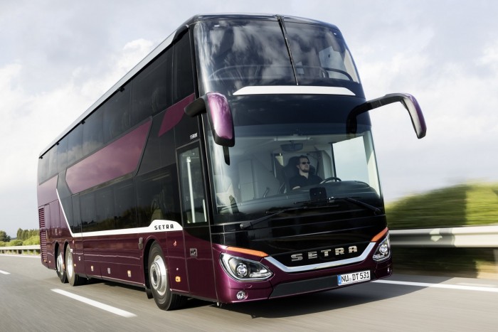 Felülnél a buszra, aminek leesik a hátsó ajtaja? 3