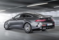 Itt a négyajtós AMG GT bevezető különkiadása 15