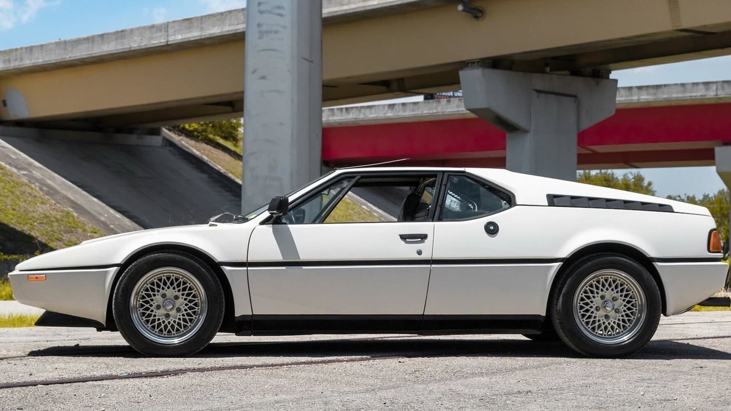 37 év után is friss ez a BMW M1-es 6