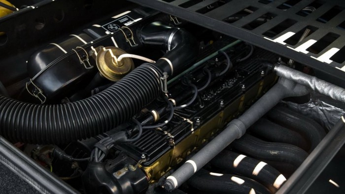 37 év után is friss ez a BMW M1-es 7