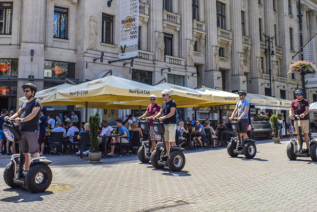 Többféle járművet kitiltanak Budapest belvárosából